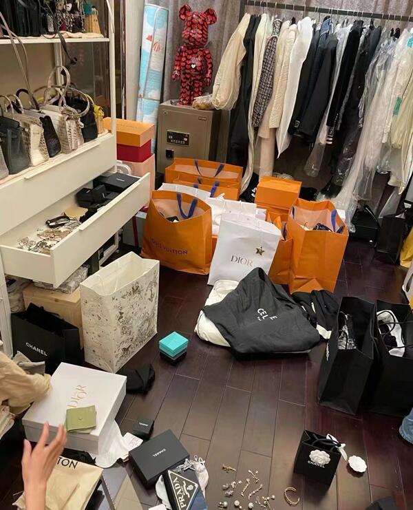 衢州龙游县回收顶奢鞋服
